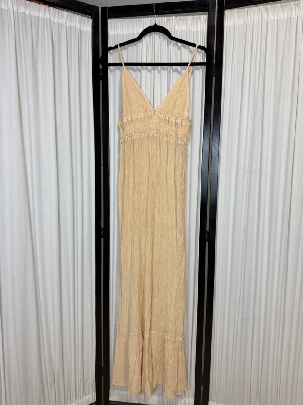 Love Tree Cream Crinkled Spaghetti Strap Maxi Dress